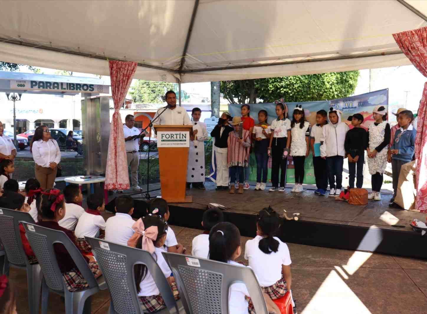 REINAUGURAN AUTORIDADES PARA LIBROS DE FORTÍN
