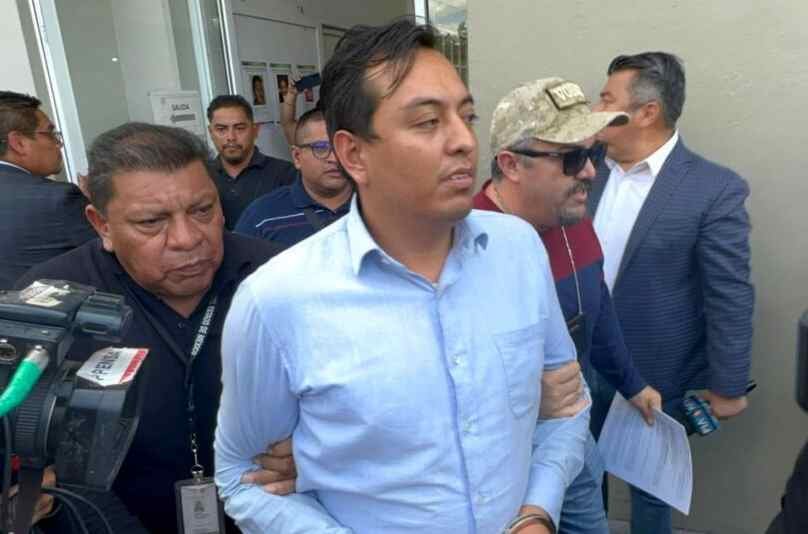 GIRAN SEGUNDA ORDEN DE APREHENSIÓN CONTRA AGRESOR DE MAESTRA EN CUAUTITLÁN IZCALLI