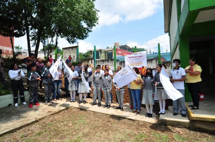 DAN BANDERAZO DE OBRA EN LA JOVITA LARA