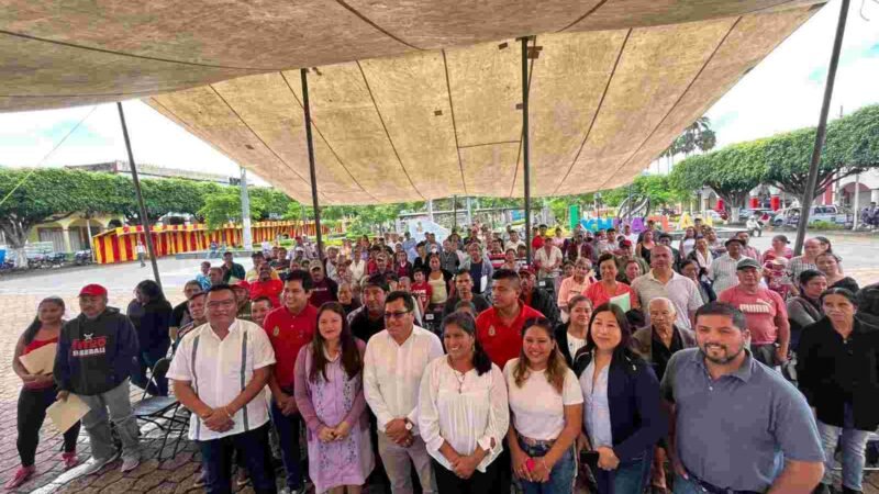 ENTREGAN APOYOS A AFECTADOS POR GRANIZADA