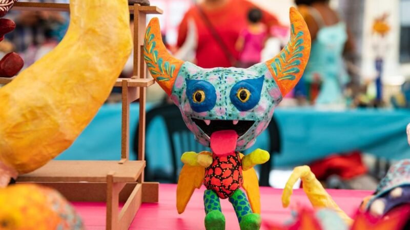 REALIZAN CON ÉXITO TALLER DE ALEBRIJES EN FESTIVAL INTERNACIONAL DEL FOLKLORE