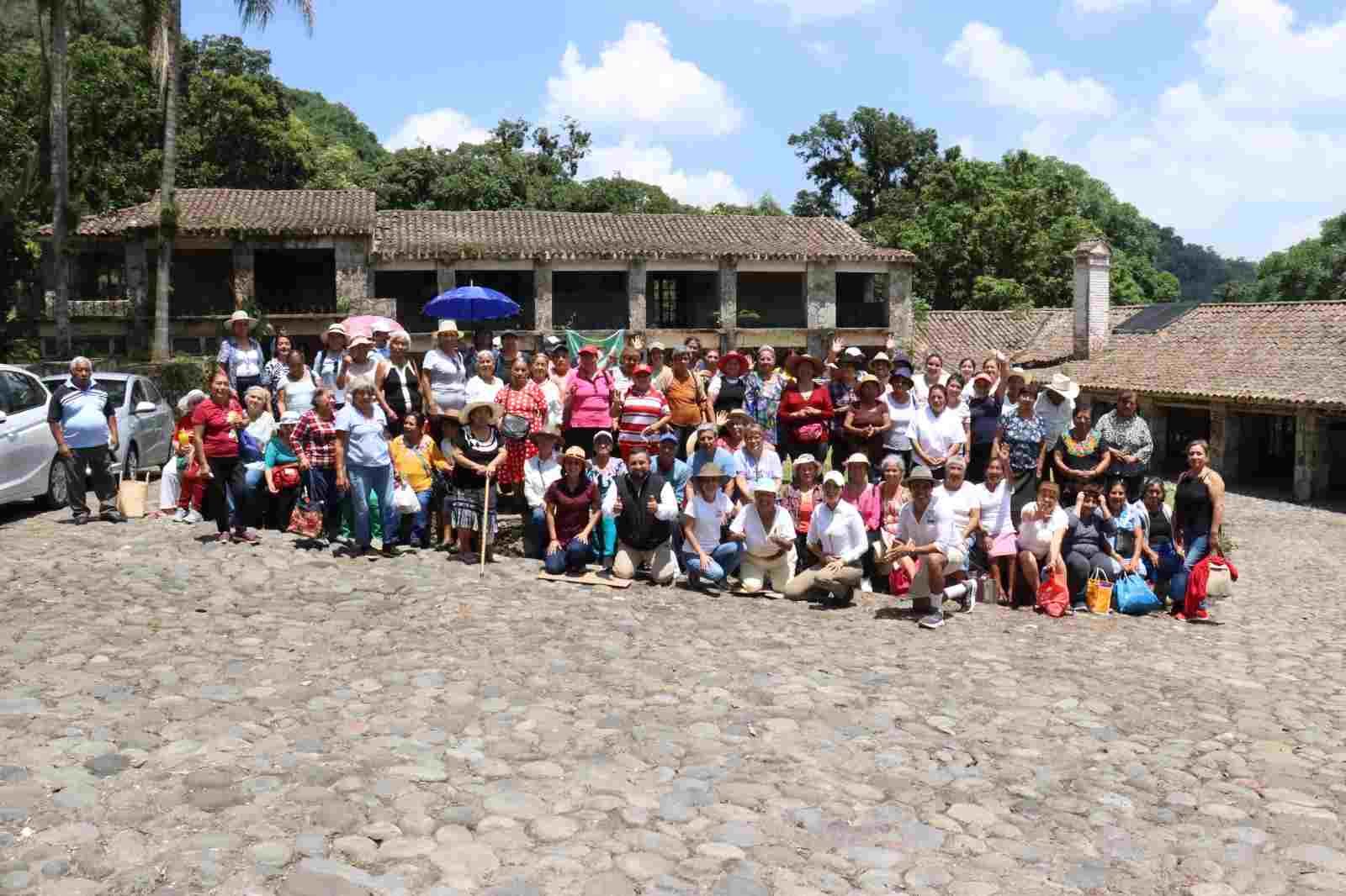 PROMUEVE DIF MUNICIPAL SANA CONVIVENCIA CON CLUB DEL ABUELO