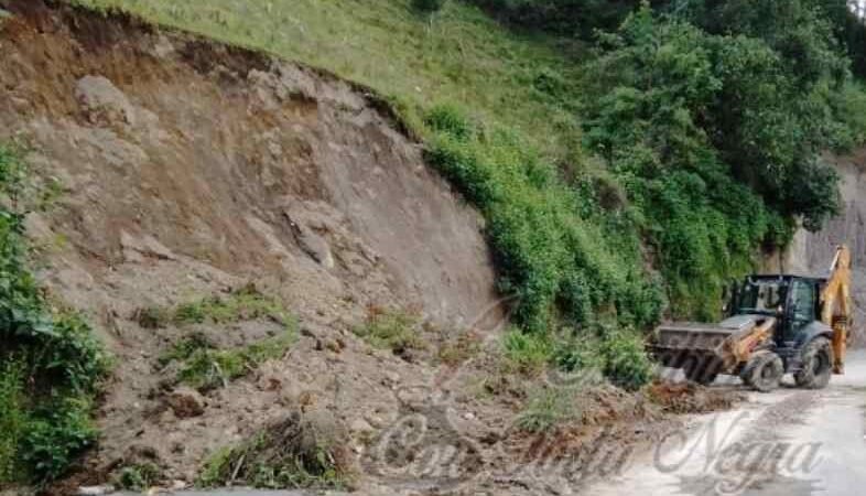 CONTINÚA AYUNTAMIENTO CON PROGRAMA DE MANTENIMIENTO DE CAMINOS