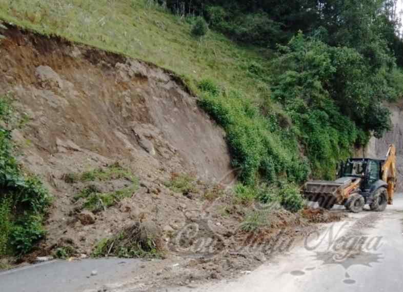 CONTINÚA AYUNTAMIENTO CON PROGRAMA DE MANTENIMIENTO DE CAMINOS