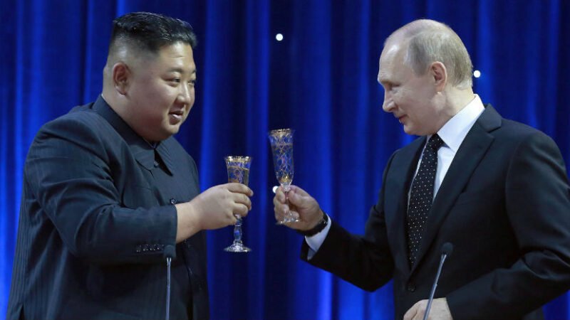 RUSIA Y COREA DEL NORTE PROMETEN ESTRECHAR LAZOS
