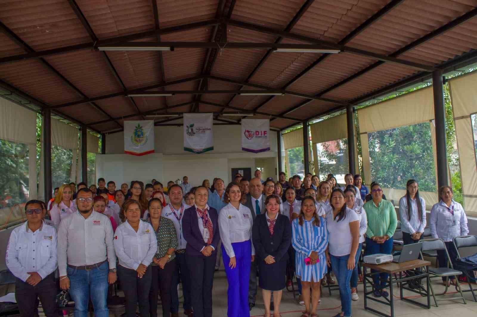 CAPACITAN A AUTORIDADES EN PRIMEROS AUXILIOS PSICOLÓGICOS Y VIOLENCIA ESCOLAR