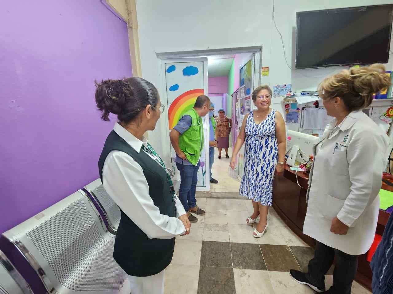 IMSS ENTREGA AYUDA A DAMNIFICADOS DE ZONGOLICA