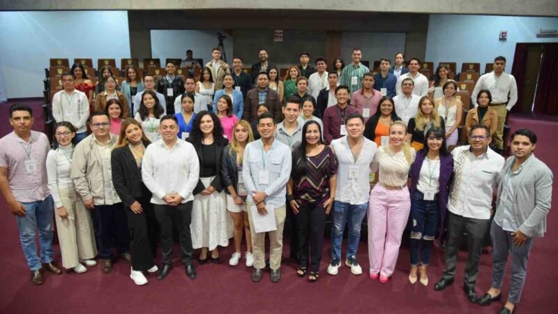 EN EL CONGRESO DAN INICIO ACTIVIDADES DEL XVIII PARLAMENTO DE LA JUVENTUD
