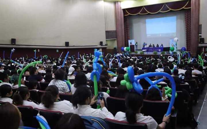 CONAHCYT DEJA SIN BECAS A 65 POSGRADOS DE LA UV: RECTOR