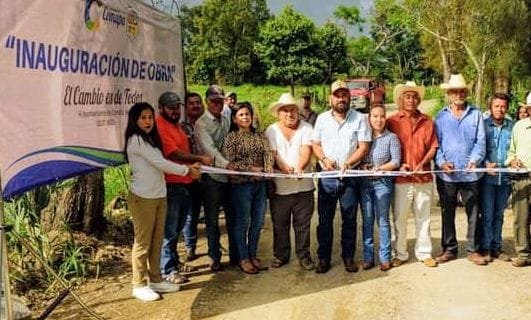 INAUGURAN REHABILITACIÓN DE CAMINO EN COMAPA