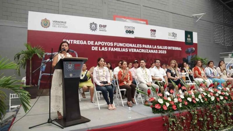 ES FORTÍN SEDE DE ENTREGA DE APARATOS FUNCIONALES DEL DIF ESTATAL