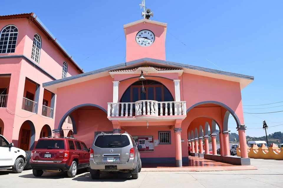 POLICÍA FUE GOLPEADO POR VÁNDALOS; MURIÓ EN EL HOSPITAL