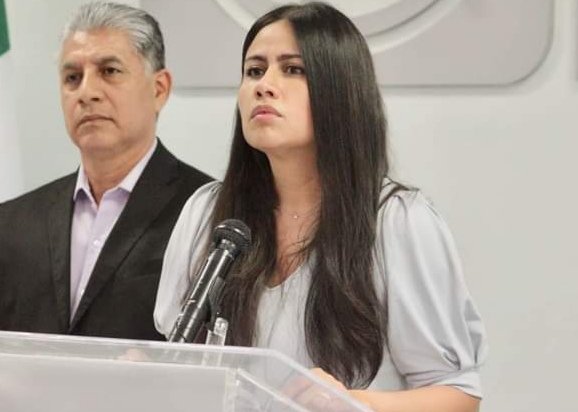 PAN SOLICITARÁ QUE SE SUSPENDA DISTRIBUCIÓN DE LIBROS EN VERACRUZ