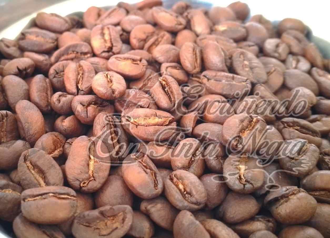 SE DESPLOMAN GANANCIAS DE CAFETICULTORES POR BAJO VALOR DEL DOLAR