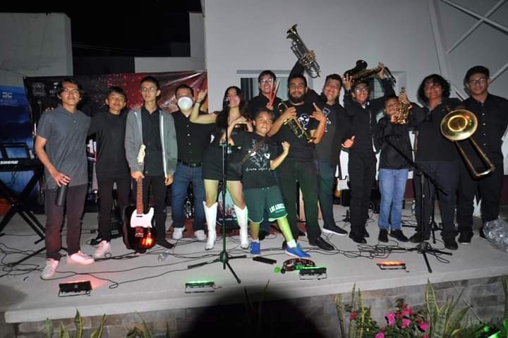 SE PRESENTA BANDA DE ROCK CRESCENDO EN TARDE CULTURAL