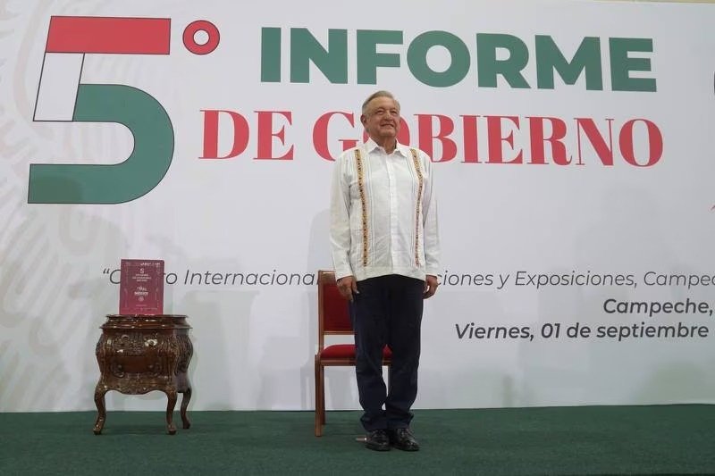 “ARRIBA LOS DE ABAJO Y ABAJO LOS PRIVILEGIOS”: 5TO INFORME DE GOBIERNO