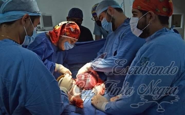 LE EXTIRPAN TUMOR DE 4 KILOS