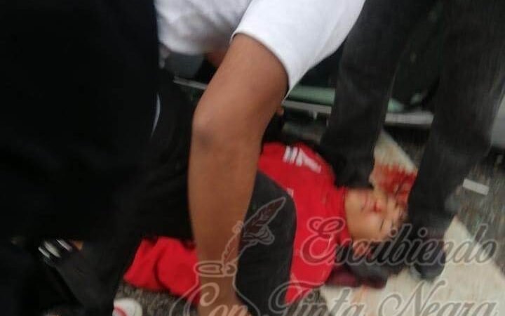 MUERE MENOR TRAS VOLCADURA