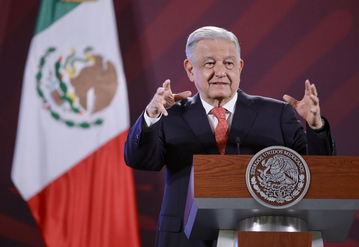 LÓPEZ OBRADOR DICE QUE LE GUSTARÍA DAR SU ÚLTIMO INFORME EN UN PUEBLO