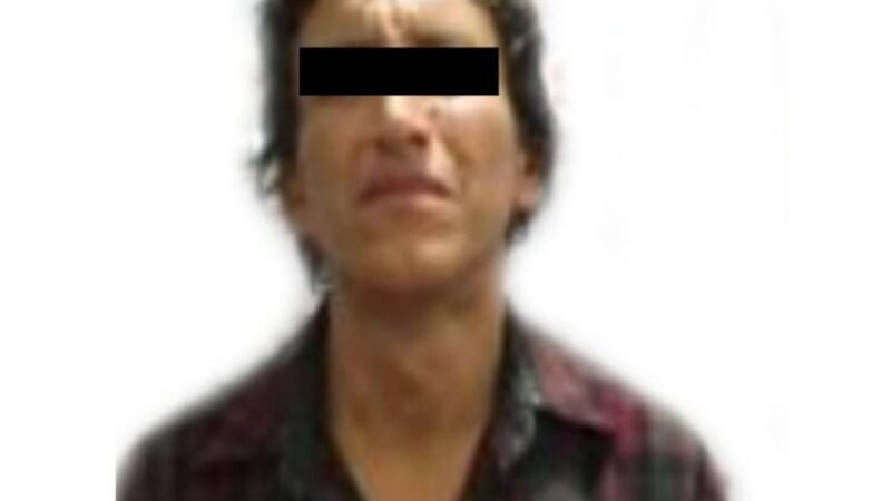 INTENTA ENFRENTARSE A LA POLICÍA; LO PONEN TRAS LAS REJAS