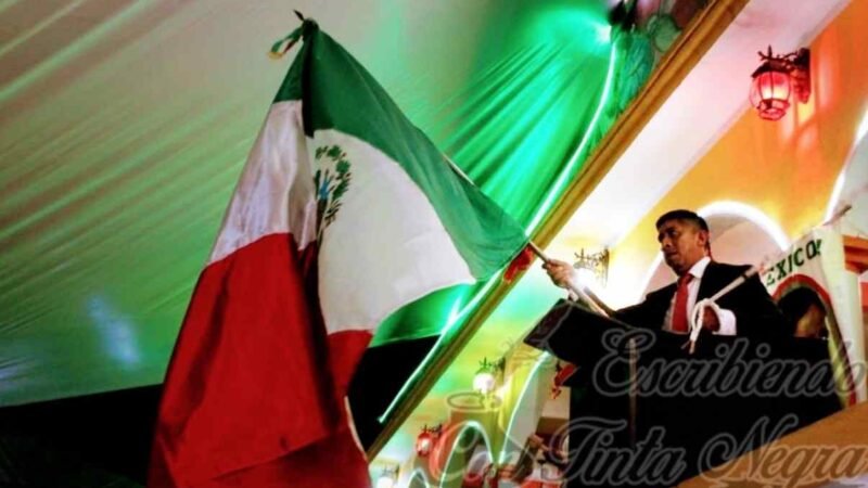 GRITAN ¡VIVA MÉXICO! EN ALPATLÁHUAC