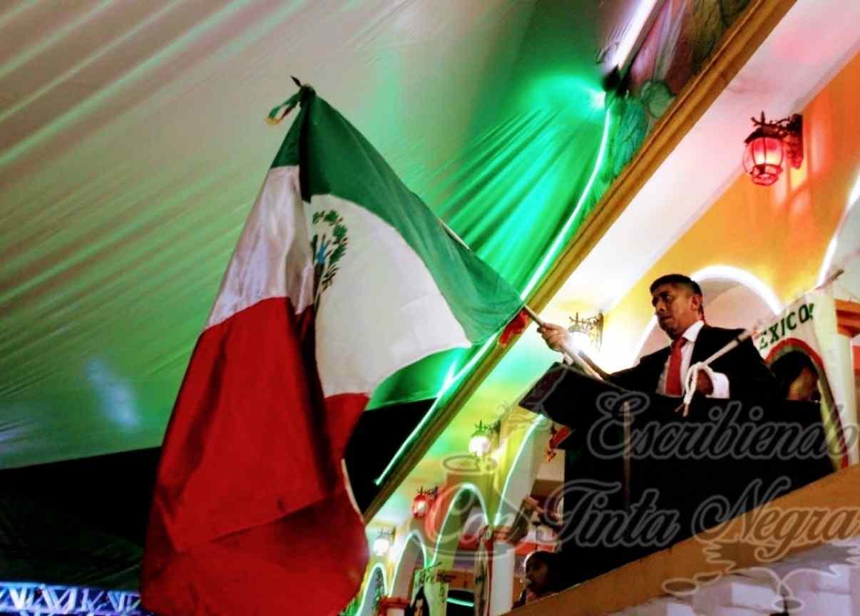 GRITAN ¡VIVA MÉXICO! EN ALPATLÁHUAC