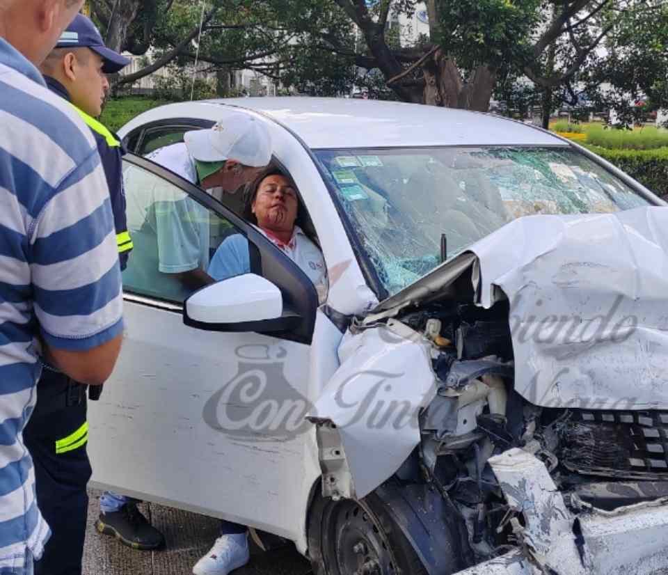 MAESTRA Y CONSEJE DE TETLA, LOS INVOLUCRADOS EN FATAL CHOQUE EN CÓRDOBA