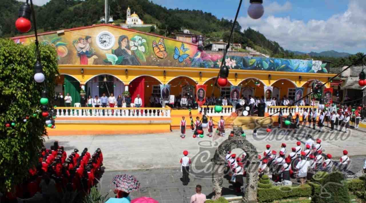 CONMEMORAN INICIO DE LA GUERRA DE INDEPENDENCIA CON DESFILE EN ALPATLÁHUAC