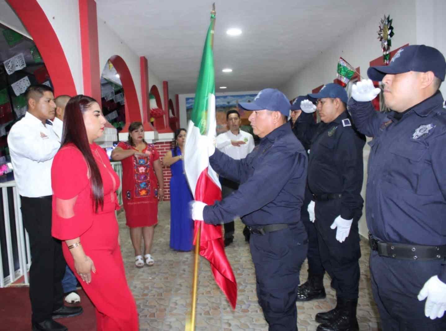 SALDO BLANCO EN FESTEJOS PATRIOS EN CALCAHUALCO