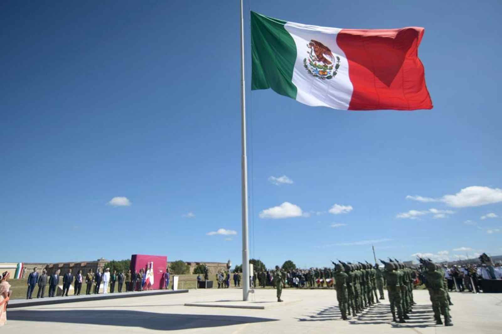HONRA CONGRESO DE VERACRUZ A LOS NIÑOS HÉROES