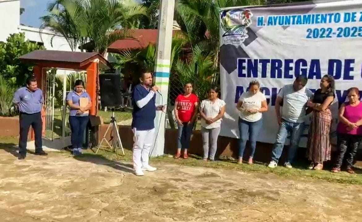 INAUGURA RAFAEL LÓPEZ AMPLIACIÓN ELÉCTRICA EN COLONIA MANUEL GONZÁLEZ