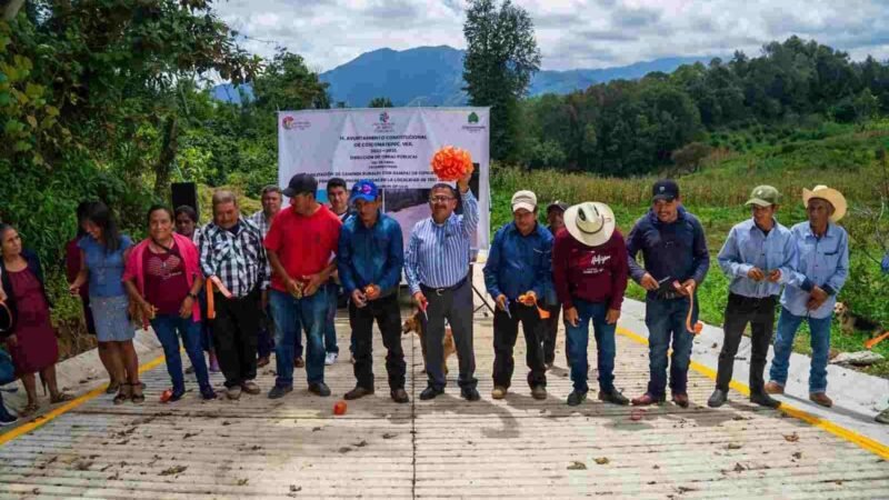 INAUGURA ALCALDE DE COSCOMATEPEC CAMINO EN TRES AGUAS