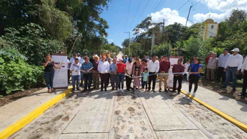 ENTREGA VENTURA DEMUNER OBRA EN TEPETZINGO