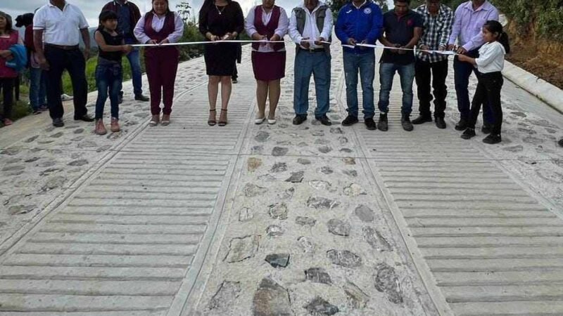 INAUGURAN CARRETERA EN SAN JOSÉ XAMATICPAC