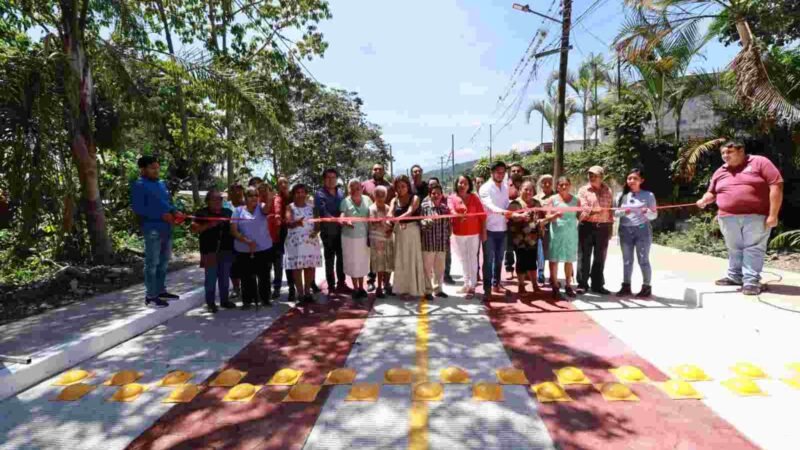 MEJORAN VIALIDADES EN MONTE SALAS