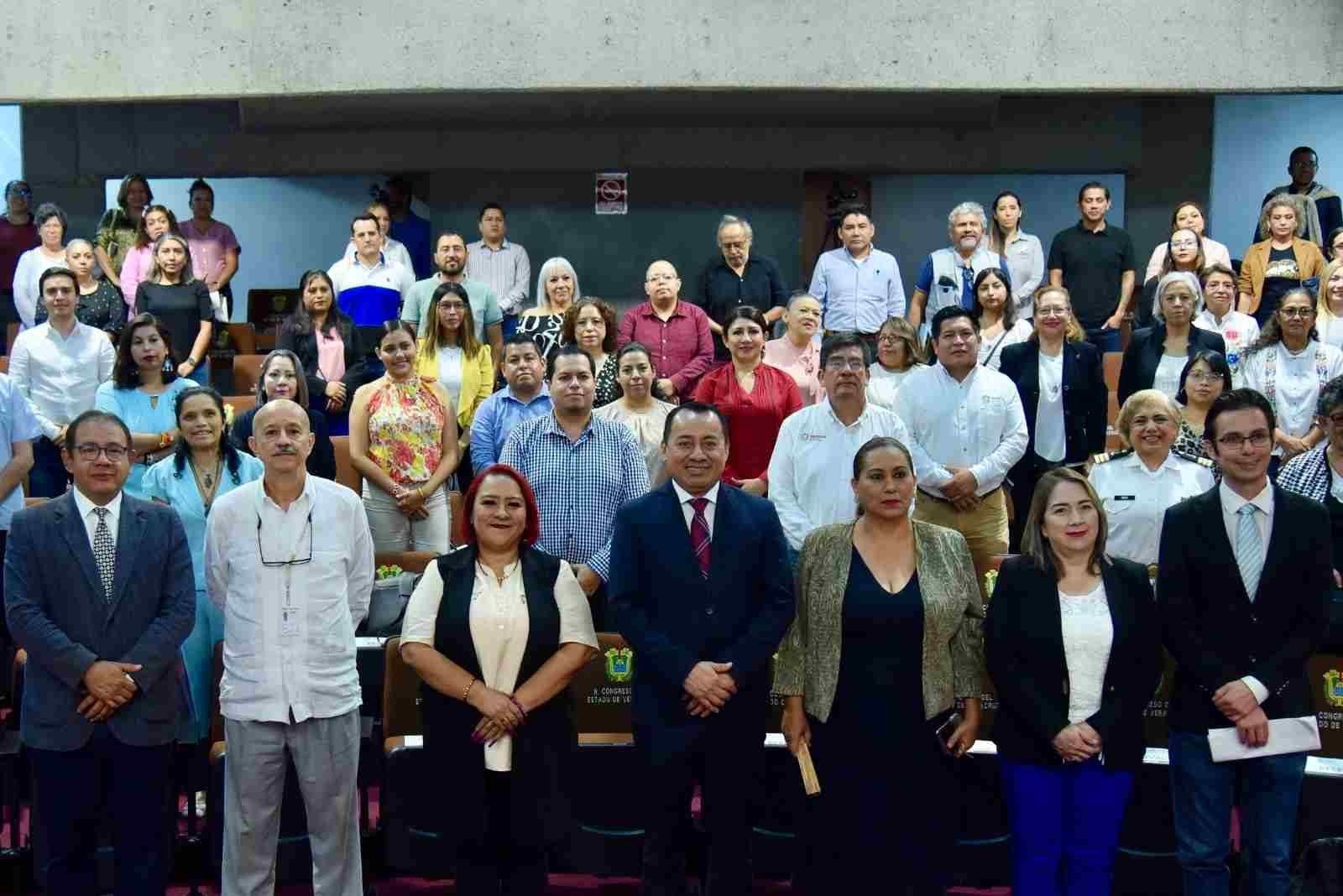 DICTAN EN EL CONGRESO CONFERENCIA LA BIOÉTICA Y LA CIUDADANÍA