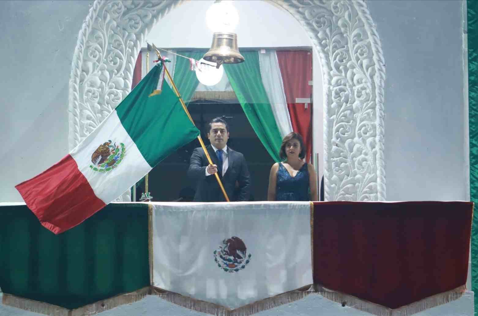 ENCABEZA GERARDO ROSALES GRITO DE INDEPENDENCIA