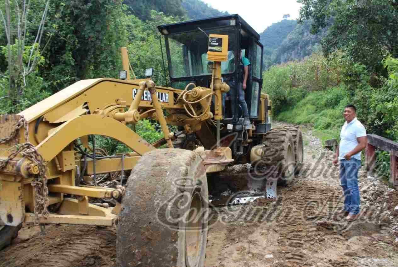 ARRANCA PAVIMENTACIÓN DEL CAMINO ATEOPA-TEANQUISCO