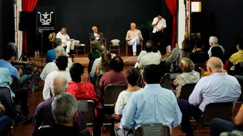 DEVELAN PLACA POR LOS CXX DEL NACIMIENTO DE JORGE CUESTA