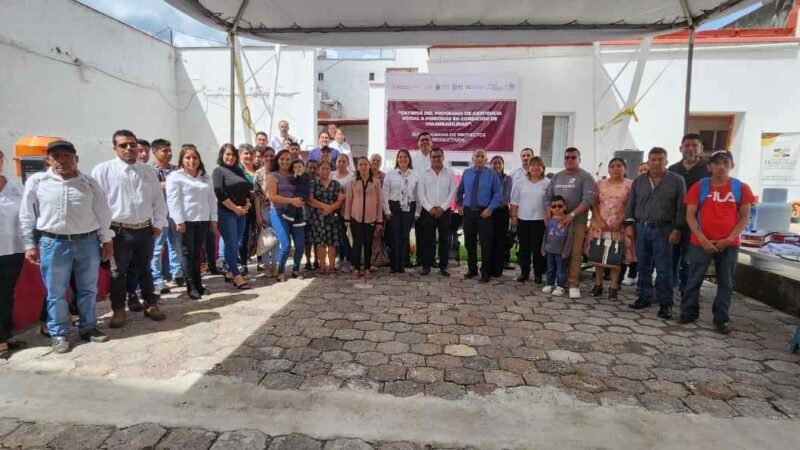 DIF DE HUATUSCO ENTREGA PROYECTOS PRODUCTIVOS