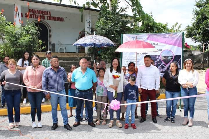 ALCALDESA DE TENAMPA INAUGURA OBRA