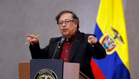 GUSTAVO PETRO AMAGA CON ROMPER LAS RELACIONES CON ISRAEL TRAS SUSPENSIÓN DE EXPORTACIONES