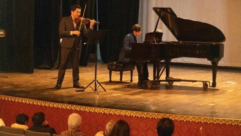 CAUTIVA A CORDOBESES “RECITAL DE VIOLÍN Y PIANO”