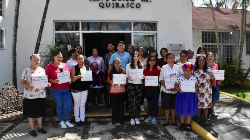 CONCLUYEN CON ÉXITO TALLERES DE MANUALIDADES ALUSIVOS AL “DÍA DE MUERTOS Y FIESTAS PATRIAS” 