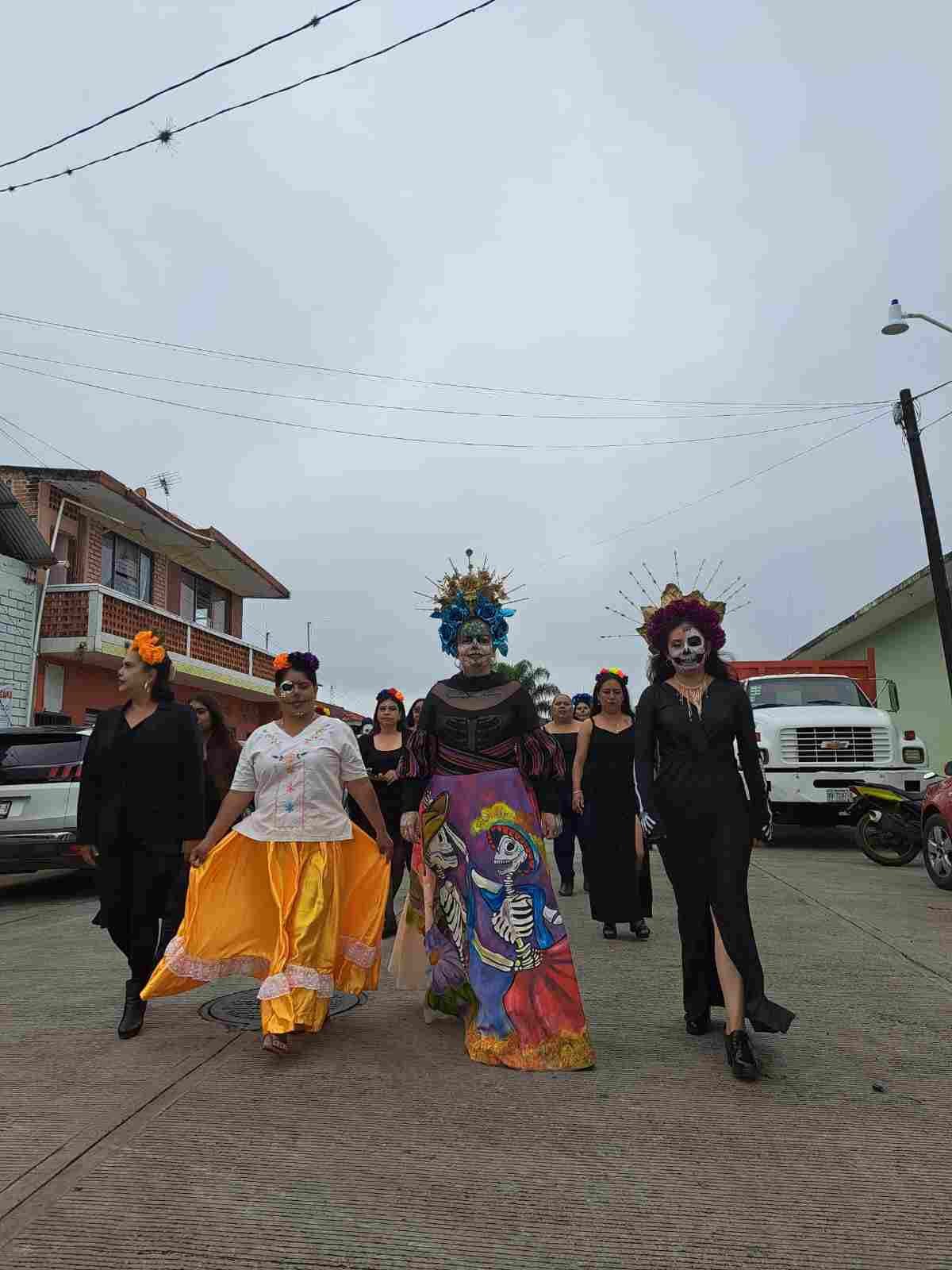 FESTEJAN DÍA DE MUERTOS EN ZENTLA