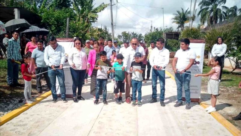 ENTREGA VENTURA DEMUNER OBRAS EN TLAMATOCA