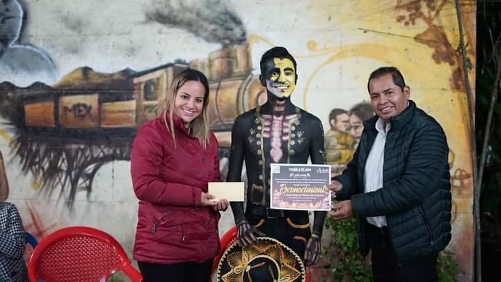REALIZAN CONCURSO DE CATRINAS HISTÓRICAS DEL CINE EN TOMATLÁN
