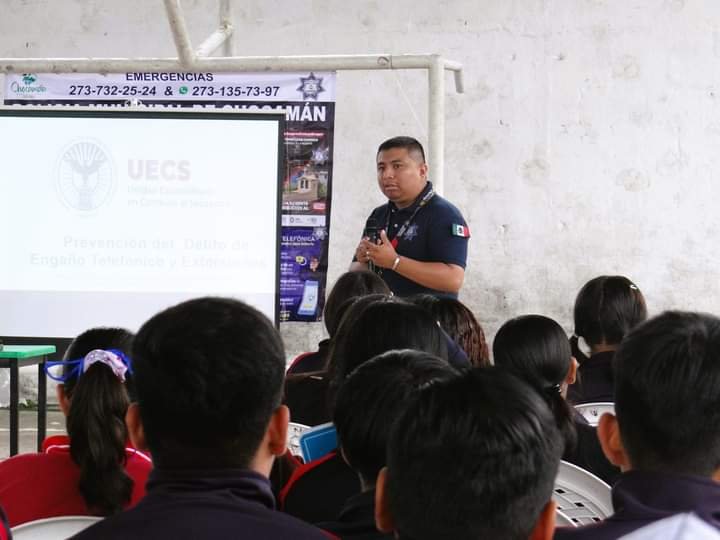 UNIDAD ANTISECUESTRO LLEVA PLÁTICA PREVENTIVA A CHOCAMÁN