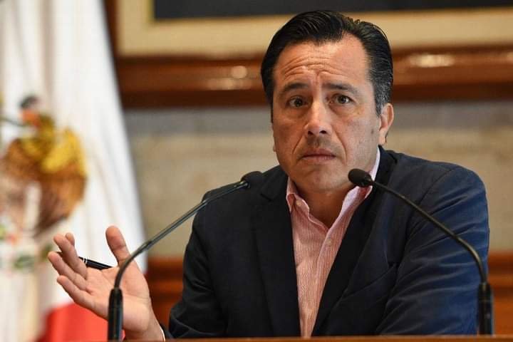 “SE CUELGA” GOBERNADOR DE OBRA AJENA