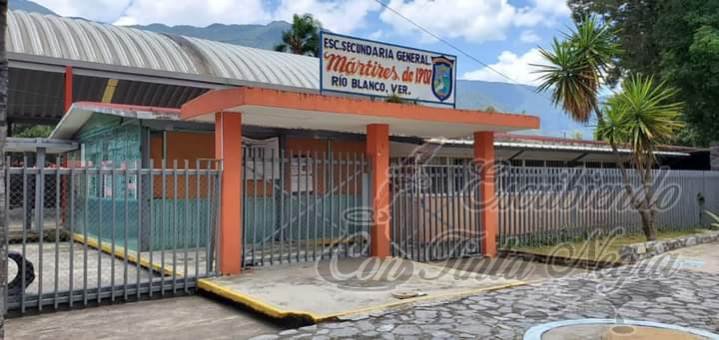 SE INTOXICA AL COMER BROWNIE CON DROGA